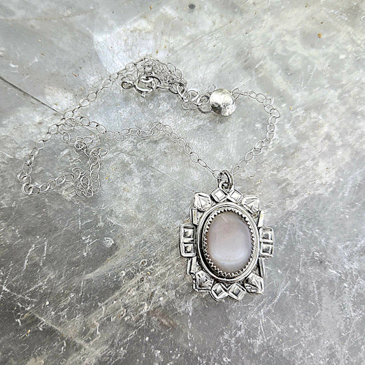 Mother of Pearl Pendant Necklace