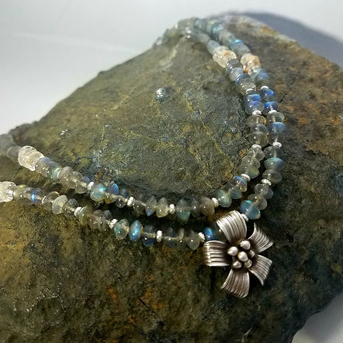 labradorite and sterling silver necklace with stationary flower pendant