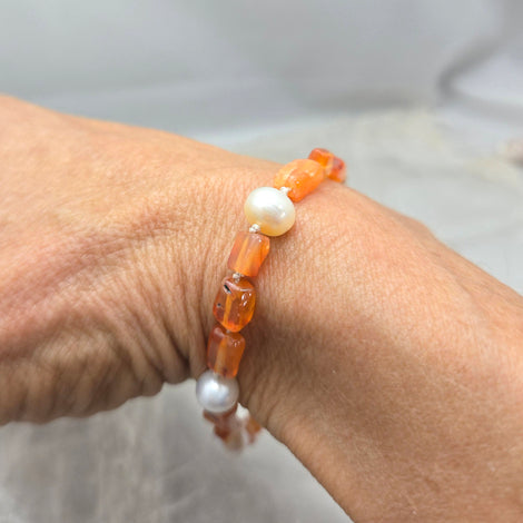 Carnelian and Pearl Bracelet