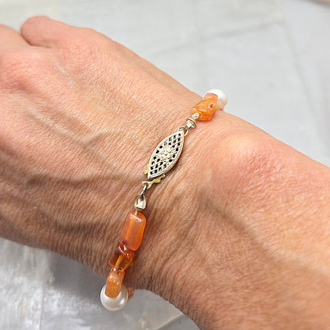 Carnelian and Pearl Bracelet