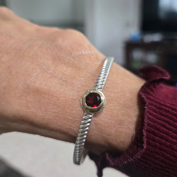Garnet Cuff 18kt and Silver