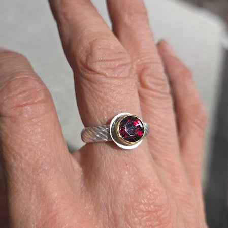 Garnet Ring 18kt and  Silver