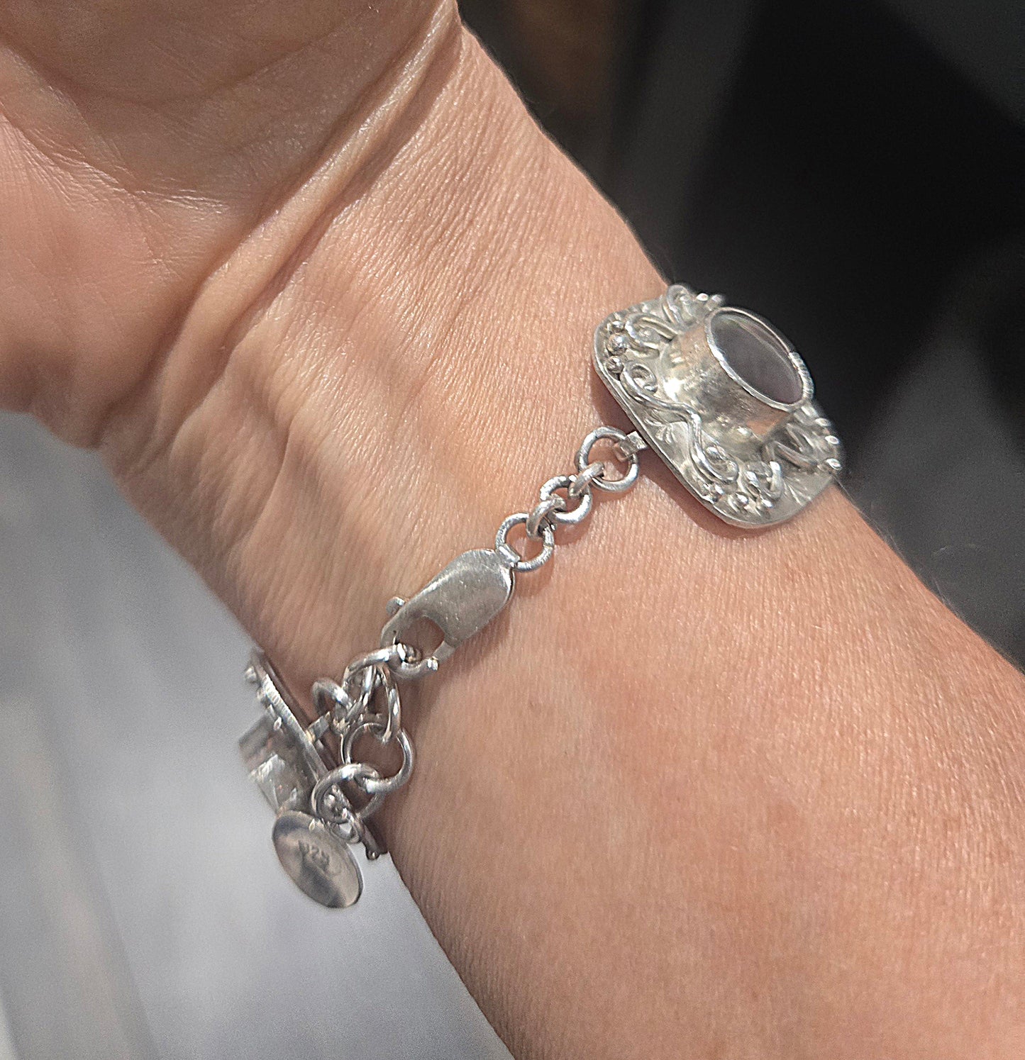 Black Mother of Pearl Bracelet