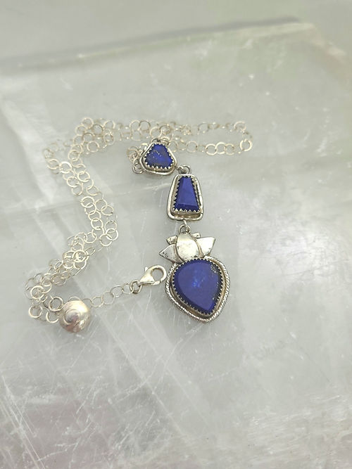 lapis y necklace