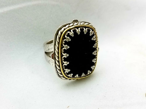 black onyx 18kt gold two tone ring