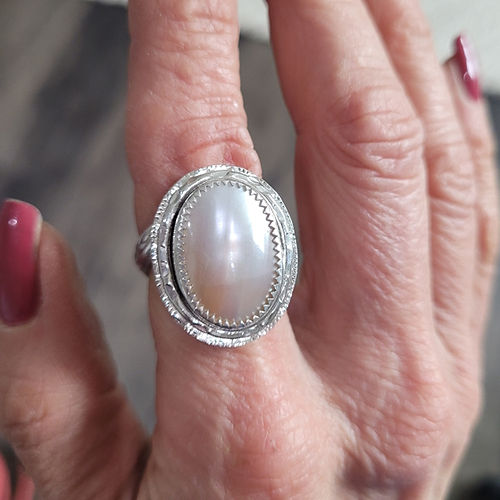 mother of pearl ring