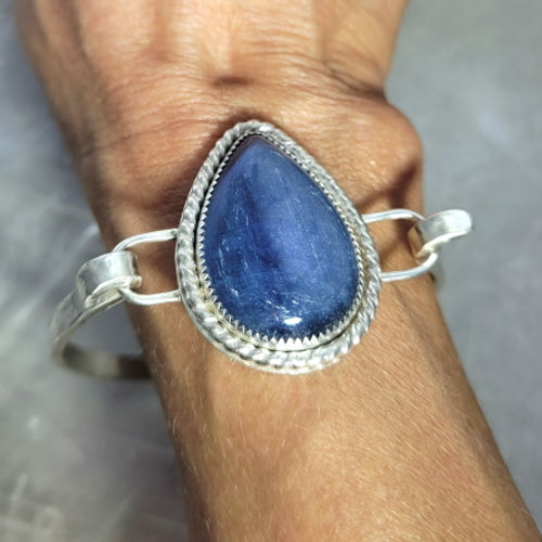 kyanite bangle