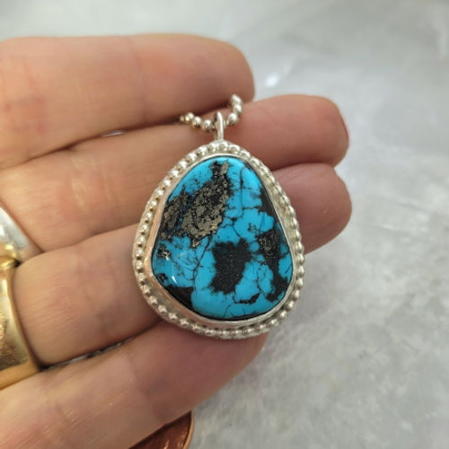 turquoise pendant necklace