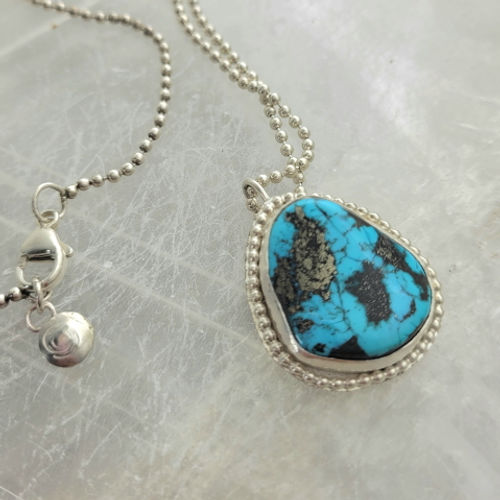 turquoise pendant necklace